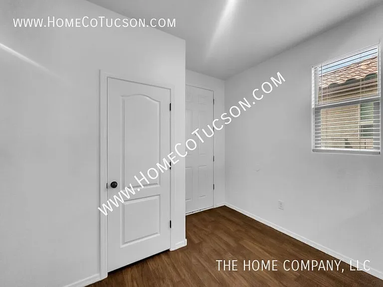 6876 S Benedetti Ct — Photo 2