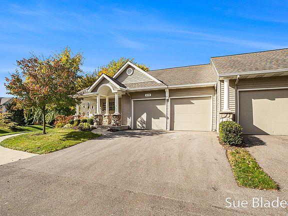 3rd image of 478 Melrose Dr #14