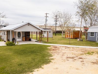 231 1st St #23, Vanderbilt, TX, 77991