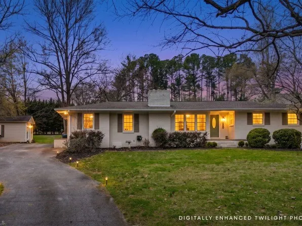 6909 Wooden Rail Ln, Summerfield, NC 27358
