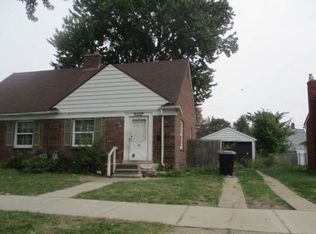 18641 Moross Rd, Grosse Pointe, MI 48224