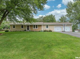29318 171st Ave, Long Grove, IA 52756