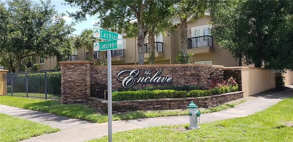 2 bed, 2.5 bath, 1278 sqft, $1,900 — Photo 1