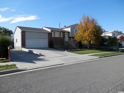 1st image of 2942 S Audrey St