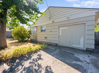 7826 SE Raymond St, Portland, OR 97206