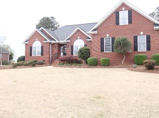 106 Divot Trl, Greenwood, SC 29649
