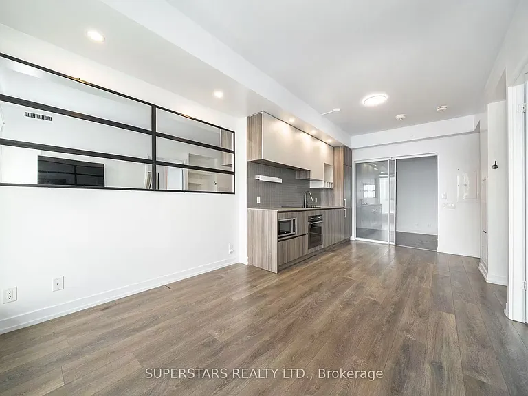5 Buttermill Ave #1905 — Photo 5