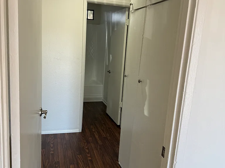 901 Palmbrook Dr #3 — Photo 4
