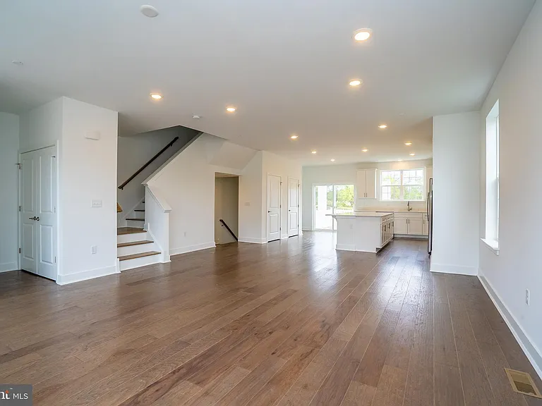 126 Ada Hightower Ave — Photo 6