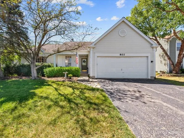802 Burning Trl, Carol Stream, IL 60188