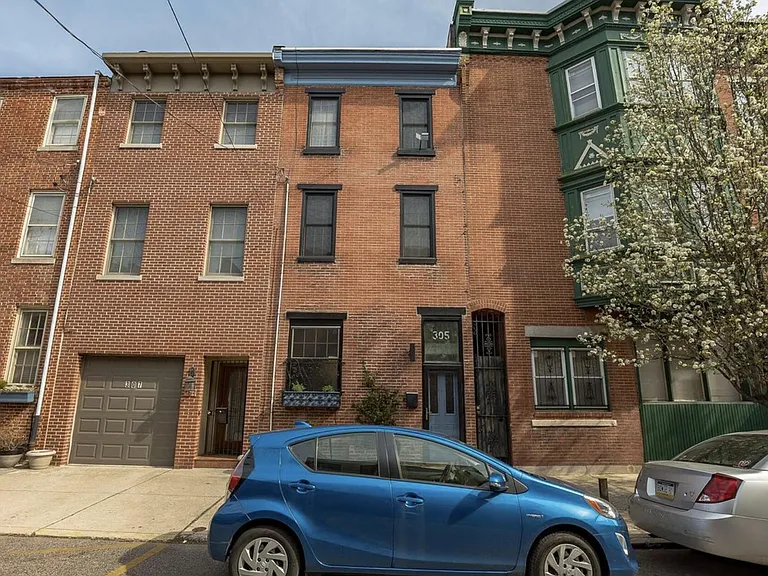 305 Fitzwater St — Photo 22