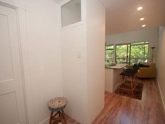 4th image of 702 Millyard Rd