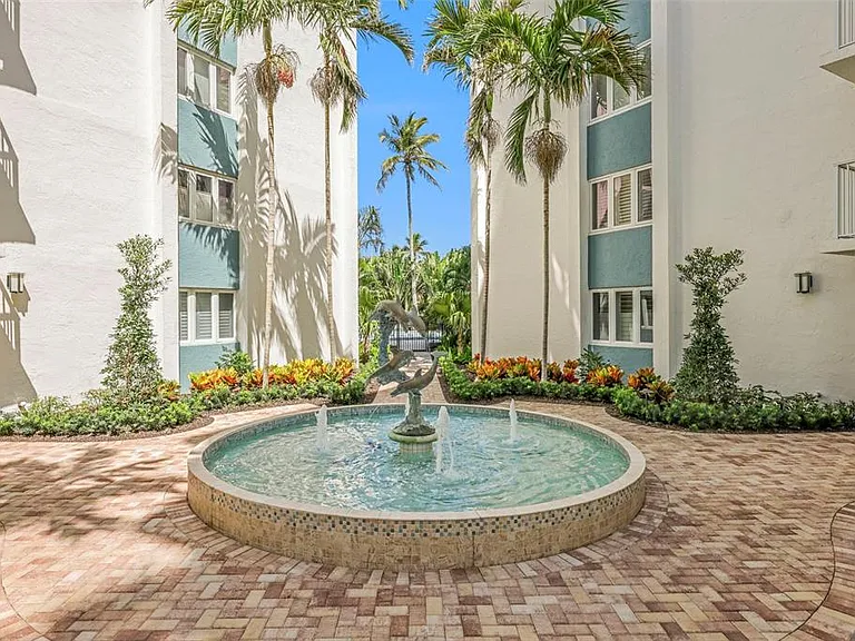 1300 Gulf Shore Blvd N #700 — Photo 27