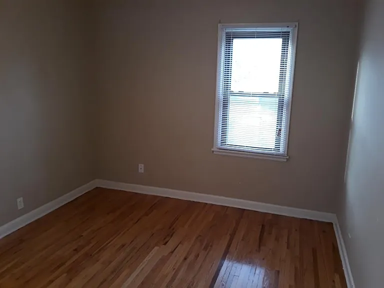 2417 James Ave N #1 — Photo 10