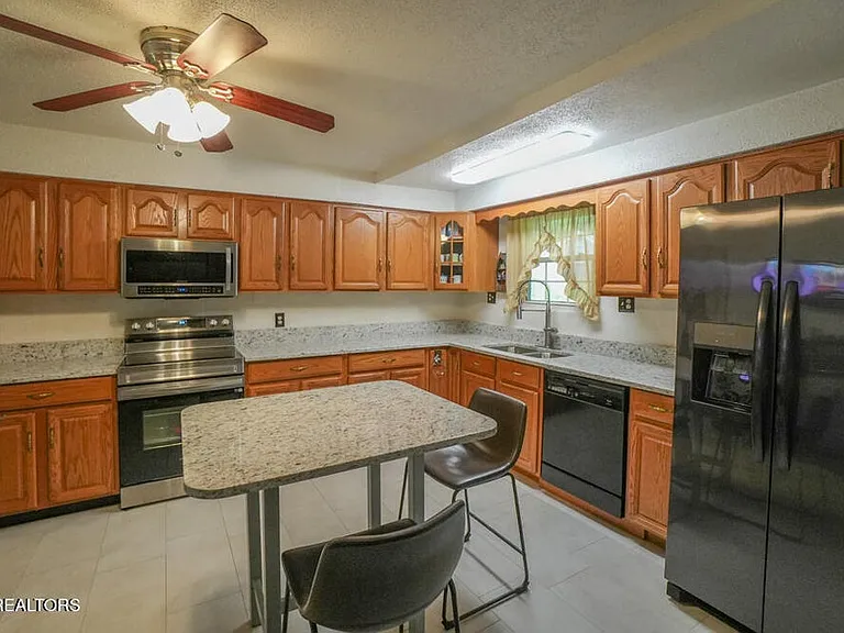 1301 Chert Pit Rd — Photo 25