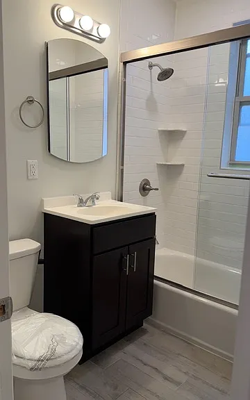 28 Duncan Ave Apartments — Photo 11