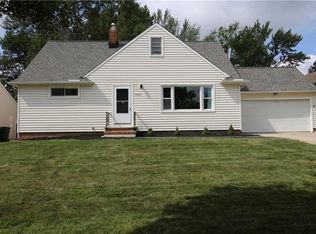 24605 Berrimore Ln, Warrensville Heights, OH