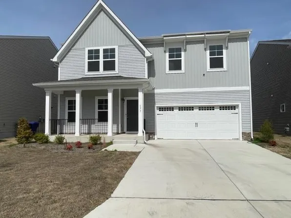 177 Peck Ln, Suffolk, VA 23434