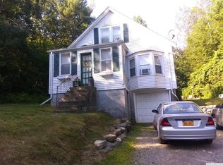 266 Near Rd, Red Hook, NY 12571