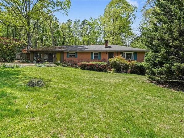 133 Circle Dr, Thomasville, NC 27360