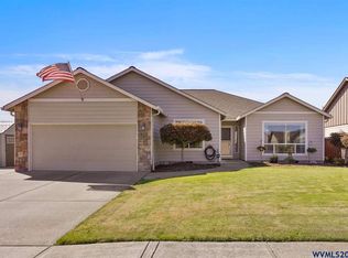 988 Highberger Loop, Aumsville, OR 97325