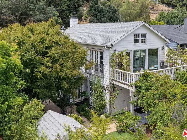 12052 Laurel Terrace Dr, Studio City, CA 91604