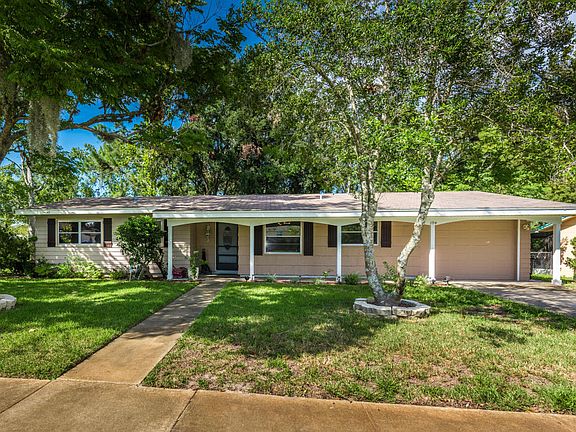3rd image of 194 Estancia St