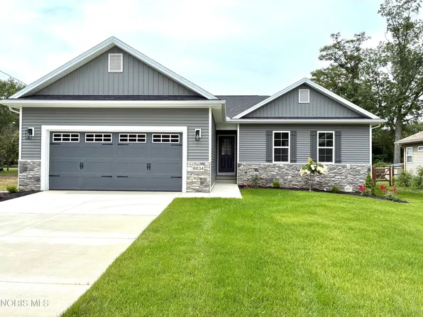 6634 Long St, Whitehouse, OH 43571