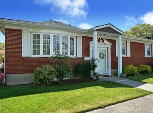 315 Olympia Blvd, Staten Island, NY 10305