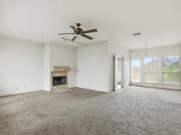 6100 Woodlake Pkwy #605, San Antonio, TX 78244