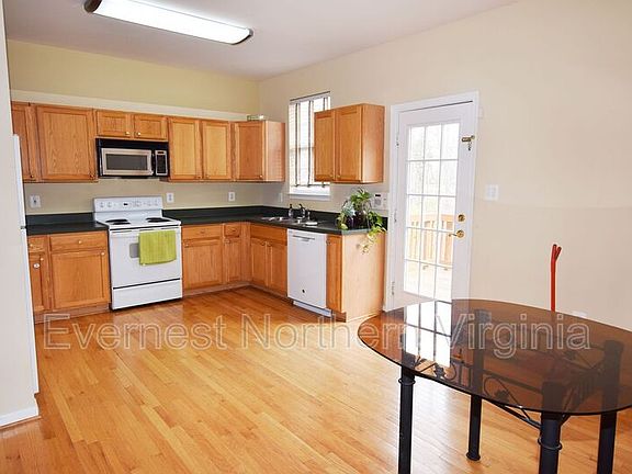 4th image of 21564 Iredell Ter