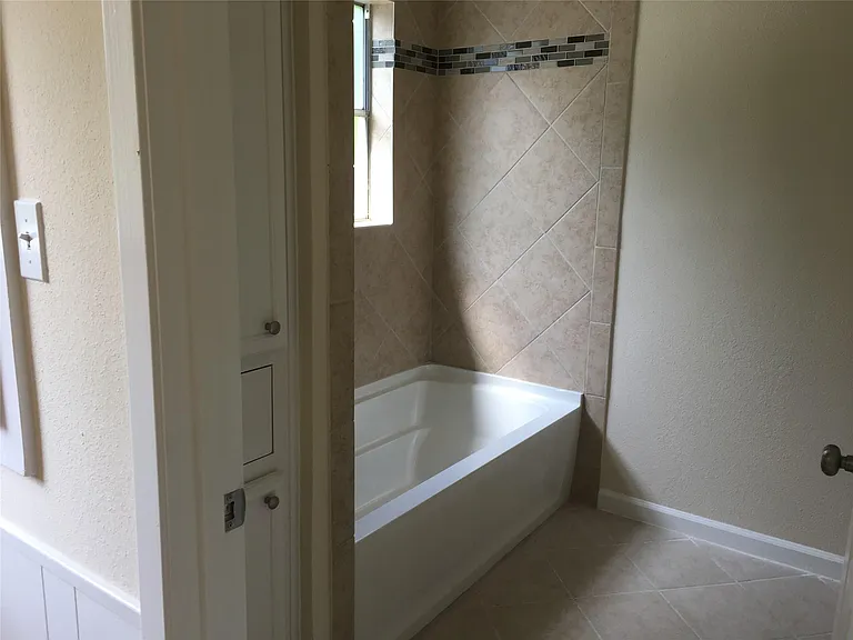 5115 Tashkent Dr — Photo 16