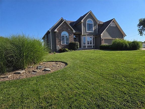 3rd image of 2616 Duncan Cir