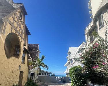 3023 Kalakaua Ave APT A, Honolulu, HI, 96815