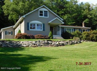 E Poplar Valley Rd, Stroudsburg, PA 18360