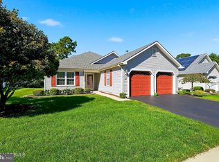 7 Meadows Ln, Whiting, NJ 08759