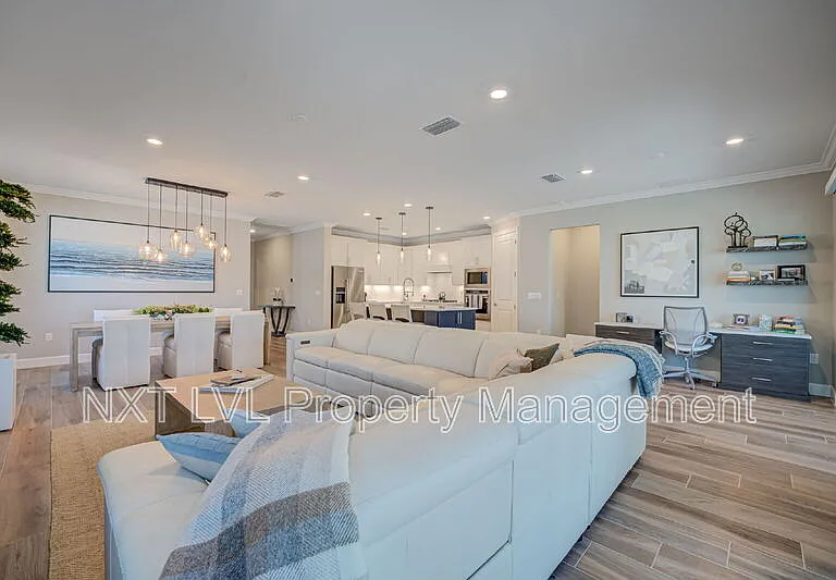 16112 Lakeland Dr — Photo 6