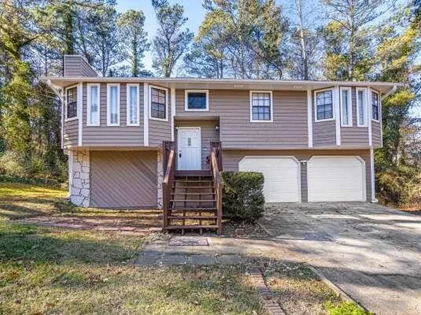 2960 David Ln NE, Conyers, GA 30012