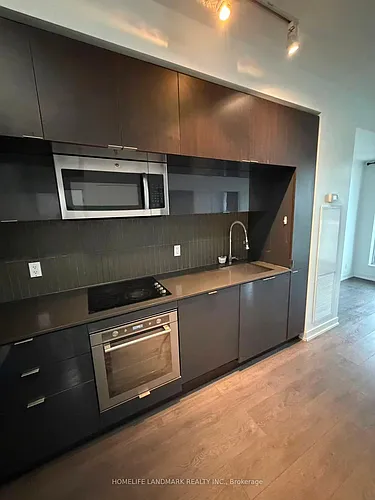 28 Avondale Ave #503 Photo 1