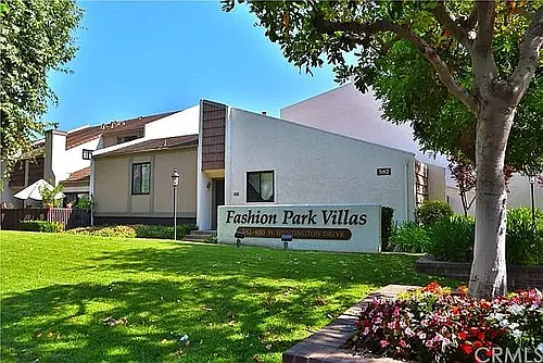 598 W Huntington Dr #K Photo 1