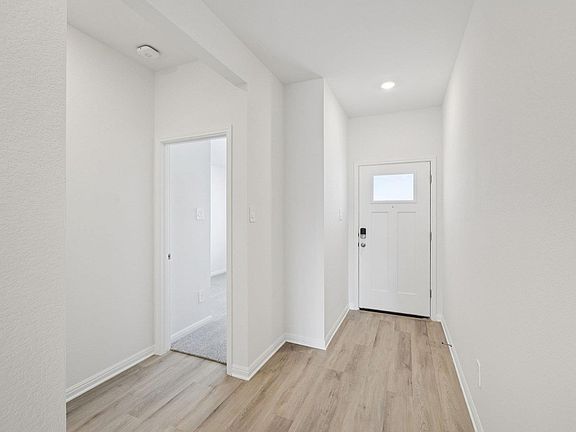 3rd image of 112 Hayburner Rd