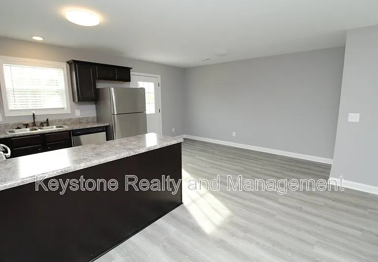 1725 Manning Dr #3 — Photo 4