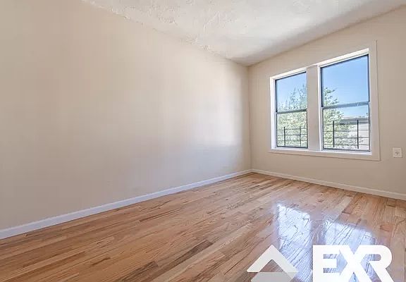 2nd image of 643 Southern Blvd #3N