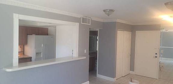 5th image of 210 174th St #326