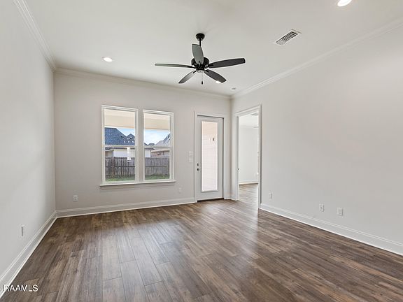 4th image of 114 Sojourner Dr