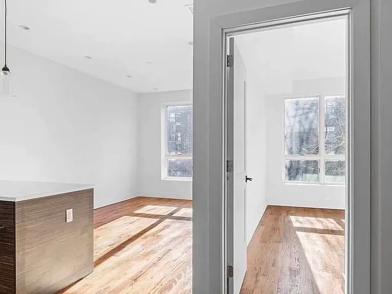 844 Quincy St #3B — Photo 3