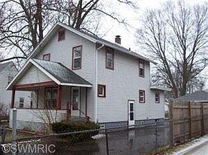 2nd image of 1315 E Cork St