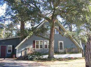 725 S Causeway Rd, Pawleys Island, SC 29585
