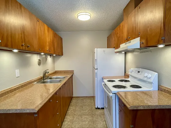 616 N 3rd St APT 11, Tacoma, WA 98403