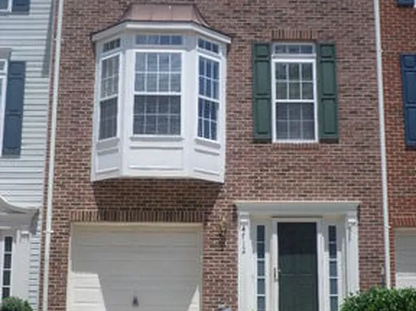 4712 Hanrahan Pl, Alexandria, VA 22309